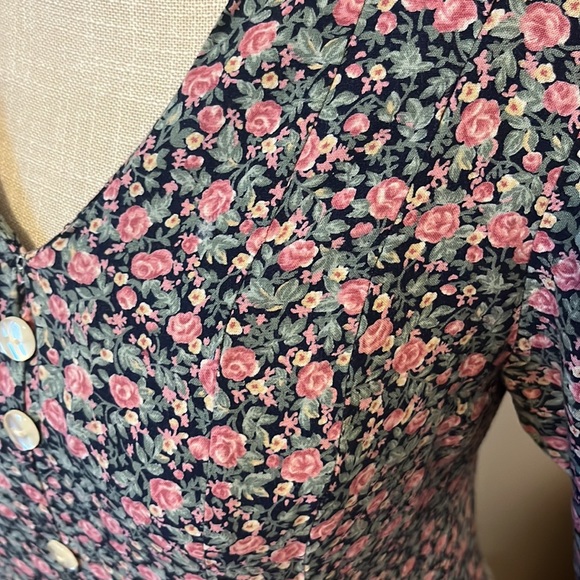 Vintage 80’s Floral Print Romper/ Zipper Backside Closure/ Size Small - Picture 6 of 12